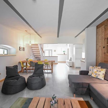 Farmhouse Eckartsberg Im Zittauer Gebirge - Gemuetliche Und Moderne Ferienwohnungen Mit Terrasse Bagian luar foto