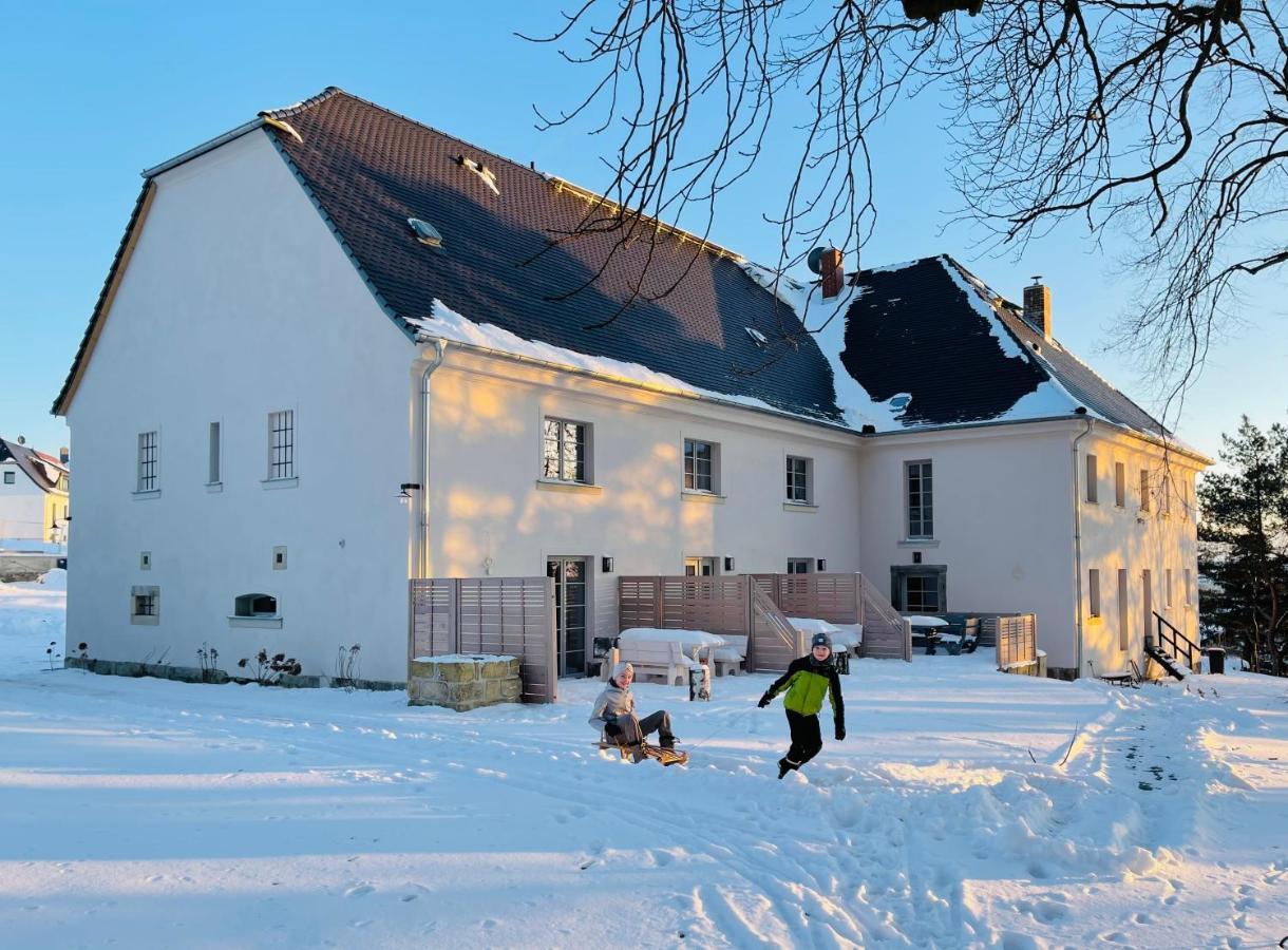 Farmhouse Eckartsberg Im Zittauer Gebirge - Gemuetliche Und Moderne Ferienwohnungen Mit Terrasse Bagian luar foto