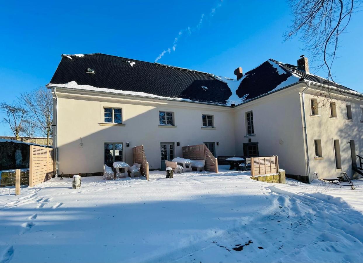 Farmhouse Eckartsberg Im Zittauer Gebirge - Gemuetliche Und Moderne Ferienwohnungen Mit Terrasse Bagian luar foto