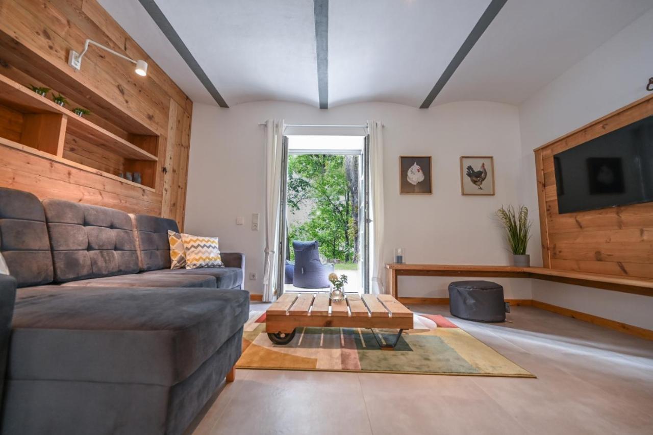 Farmhouse Eckartsberg Im Zittauer Gebirge - Gemuetliche Und Moderne Ferienwohnungen Mit Terrasse Bagian luar foto