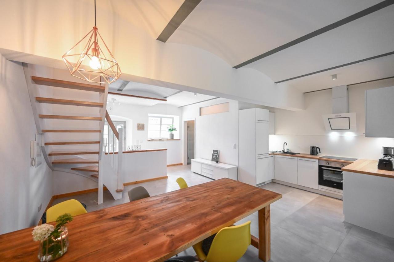 Farmhouse Eckartsberg Im Zittauer Gebirge - Gemuetliche Und Moderne Ferienwohnungen Mit Terrasse Bagian luar foto